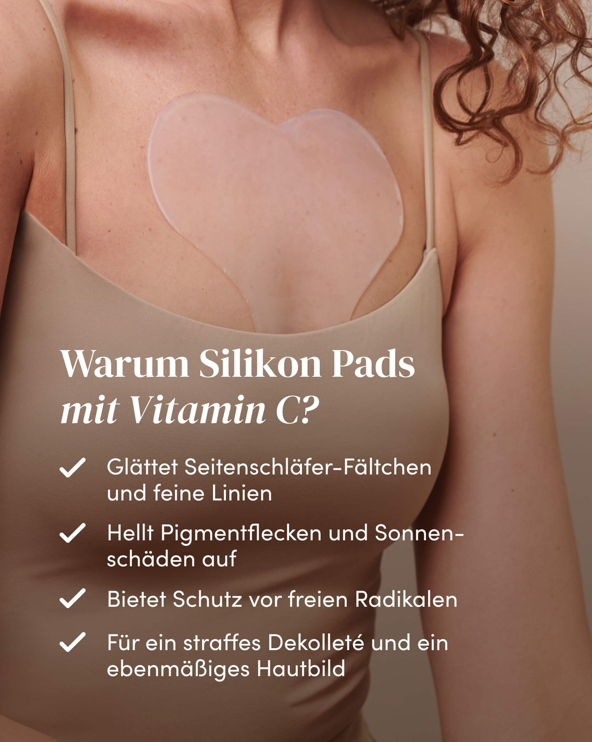 Dekolleté Pad mit Vitamin C für ein straffes, glattes Dekolleté und Aufhellung von Pigmentflecken